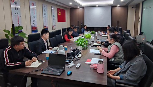 1656051232297633.jpg 鑫泰置業公司香山雙新公司召開2022年一季度經營情況分析會.jpg