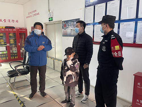 1656092044416233.jpg 慰問組了解貝倫產業園消防系統情況.jpg