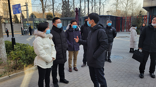 1656151126428027.jpg 海淀副區長林劍華希望簽約企業盡快入園生產經營.jpg