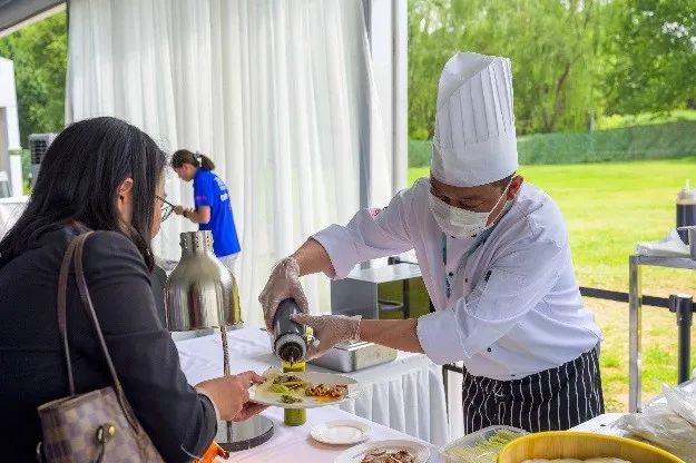 1685610069396912.jpg 1685610069396912.jpg